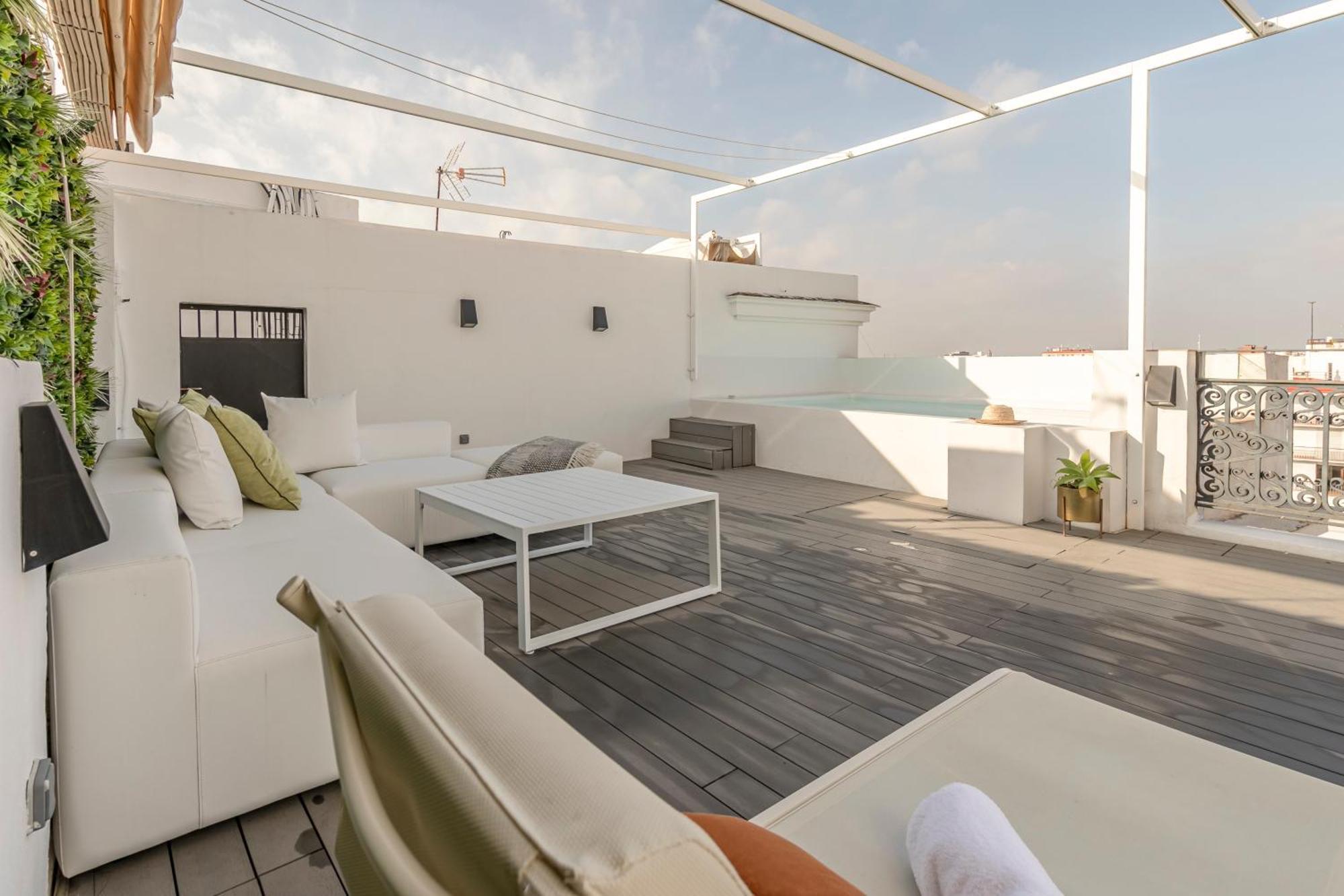 Isg Apartments Modern Atticpool At The Cathedralfree Parking Sevilha Exterior foto
