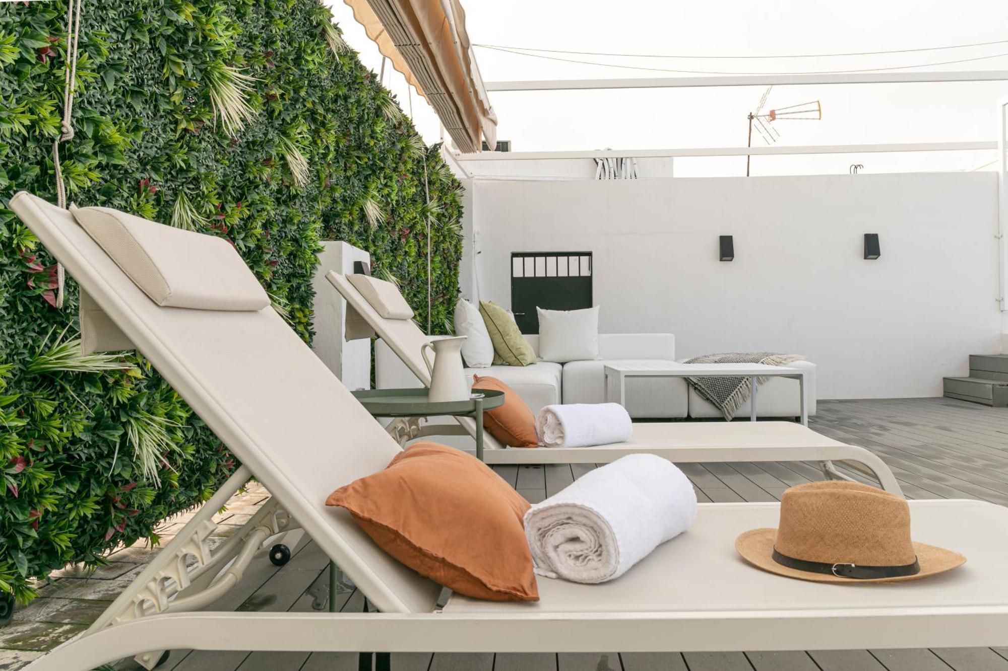 Isg Apartments Modern Atticpool At The Cathedralfree Parking Sevilha Exterior foto