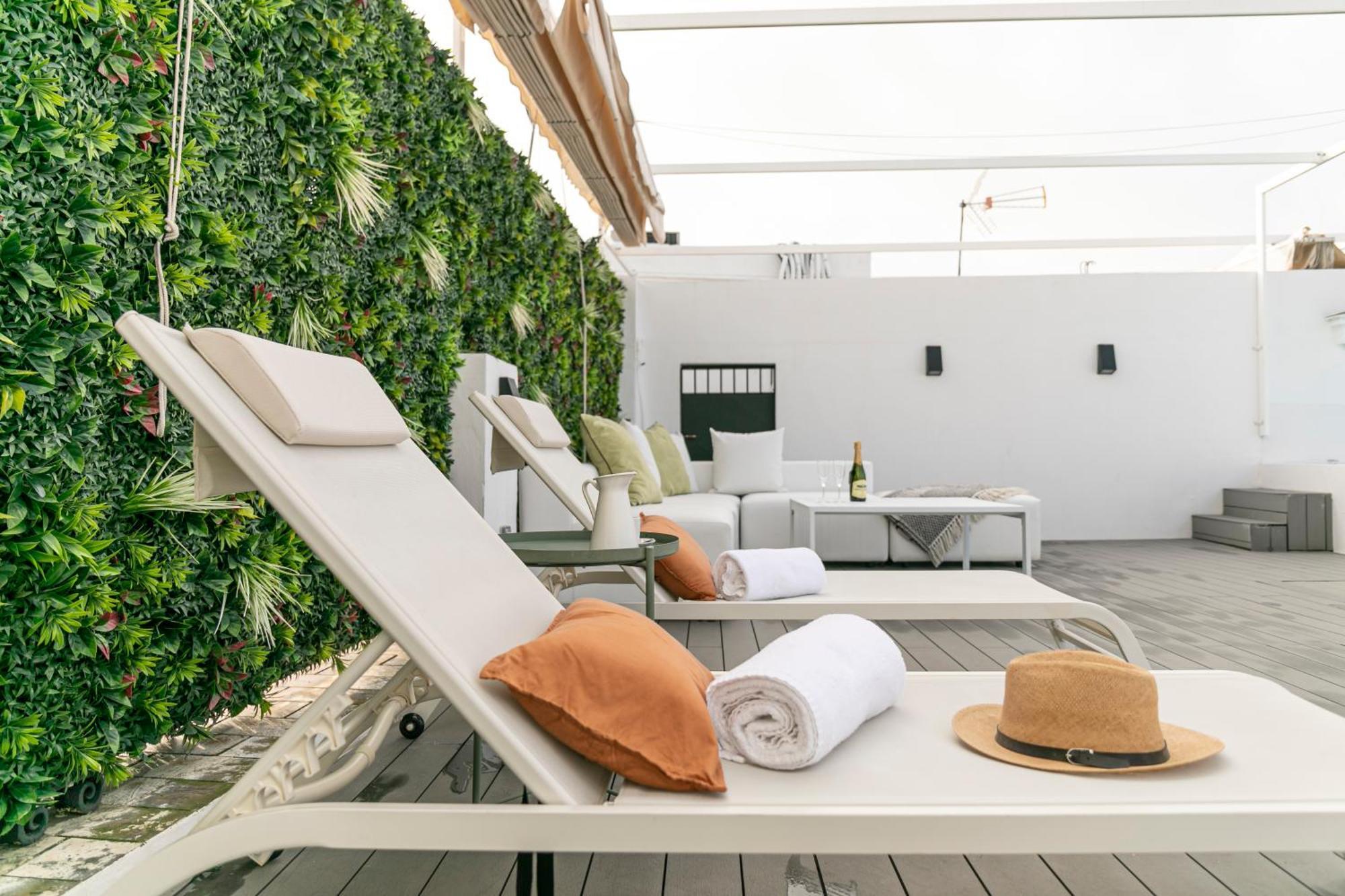 Isg Apartments Modern Atticpool At The Cathedralfree Parking Sevilha Exterior foto