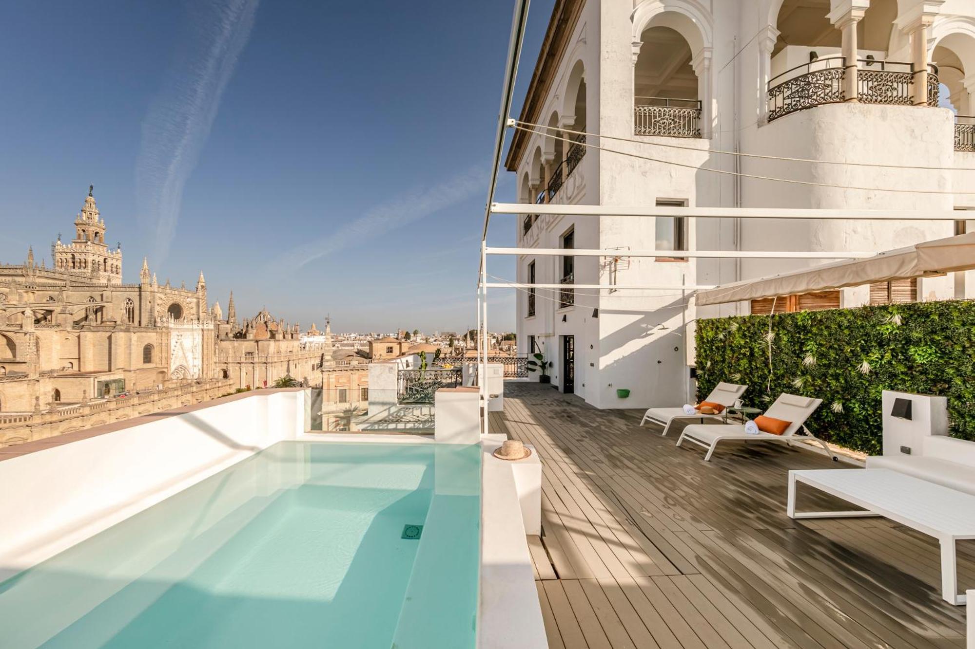 Isg Apartments Modern Atticpool At The Cathedralfree Parking Sevilha Exterior foto