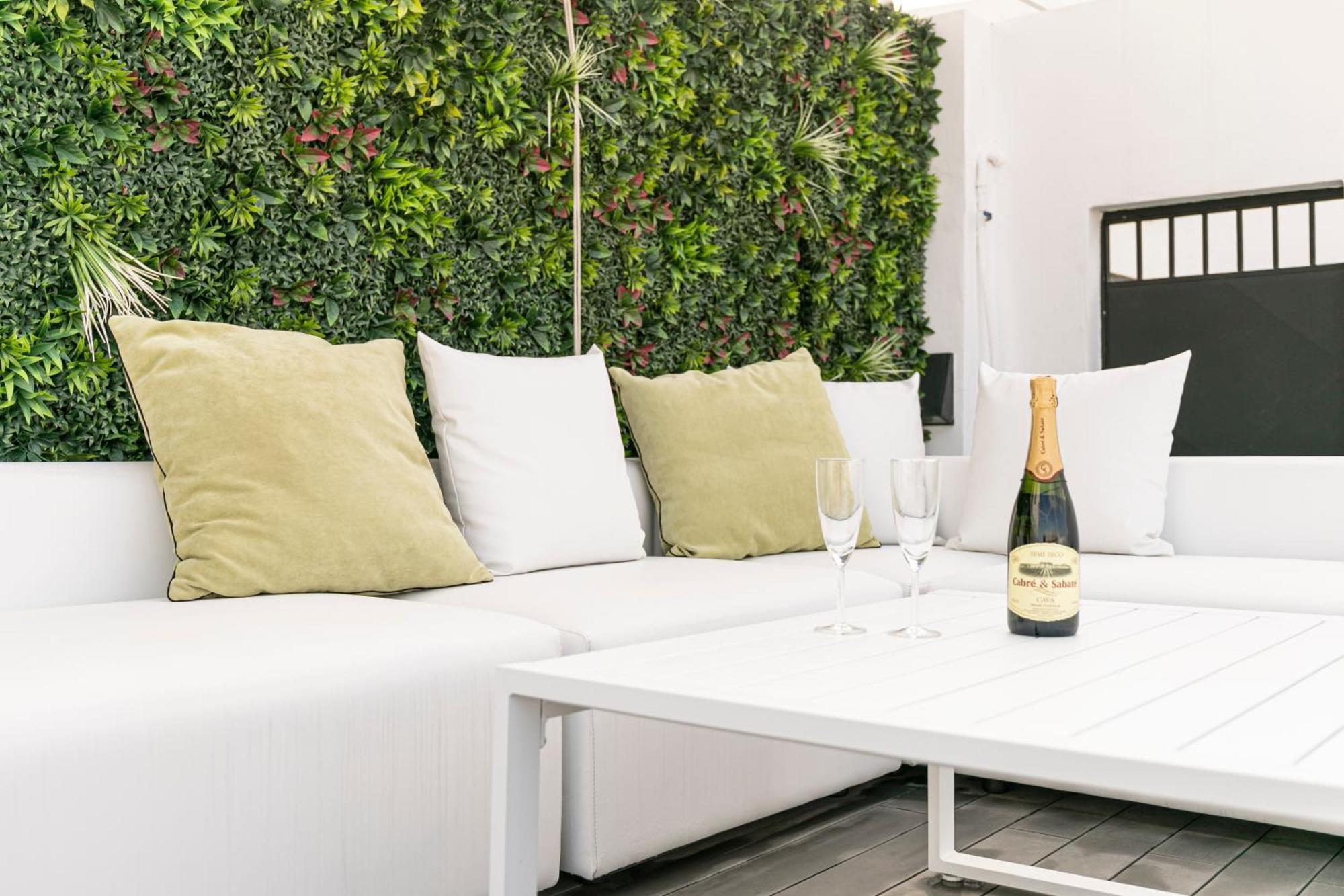 Isg Apartments Modern Atticpool At The Cathedralfree Parking Sevilha Exterior foto