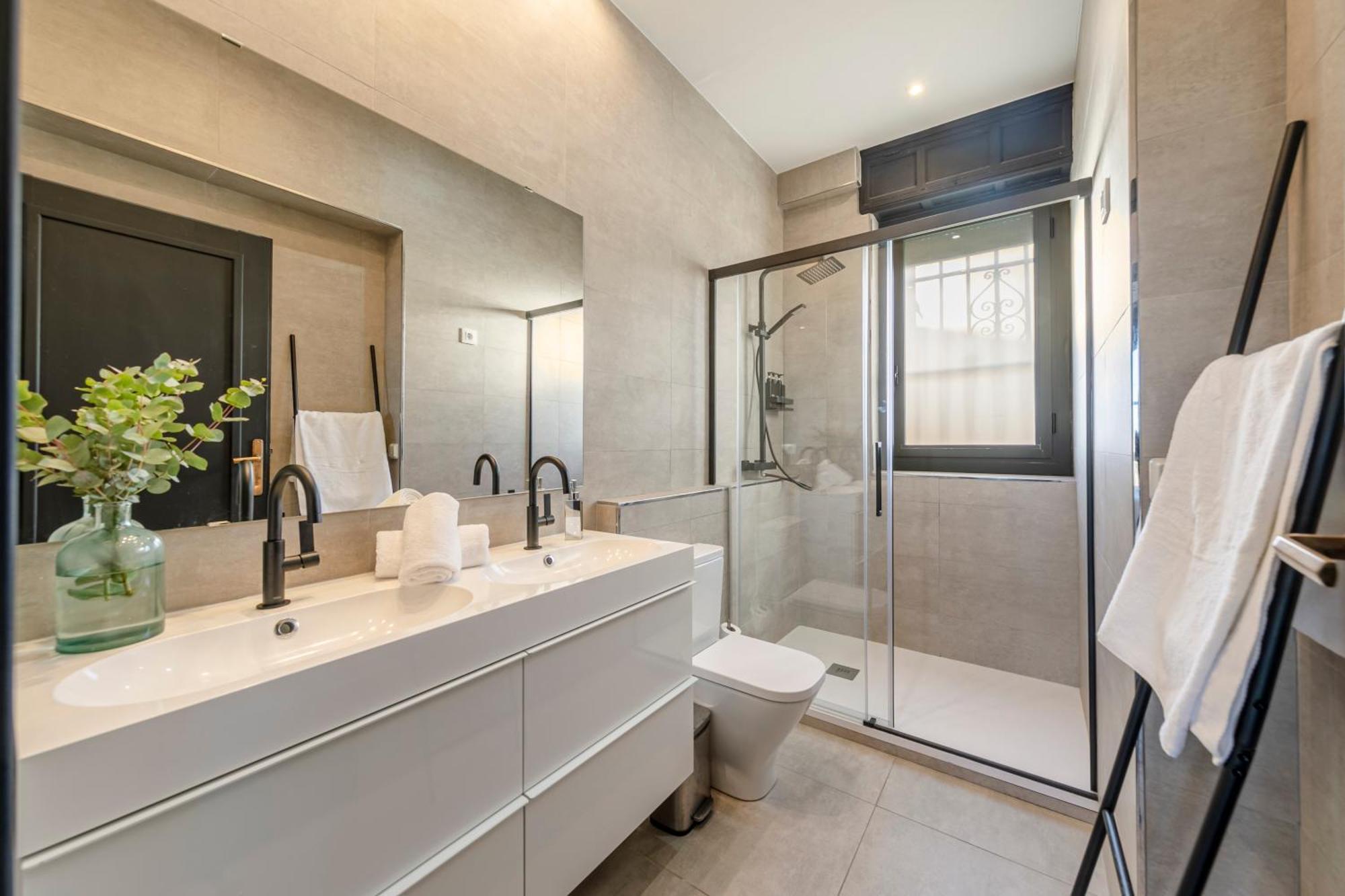 Isg Apartments Modern Atticpool At The Cathedralfree Parking Sevilha Exterior foto
