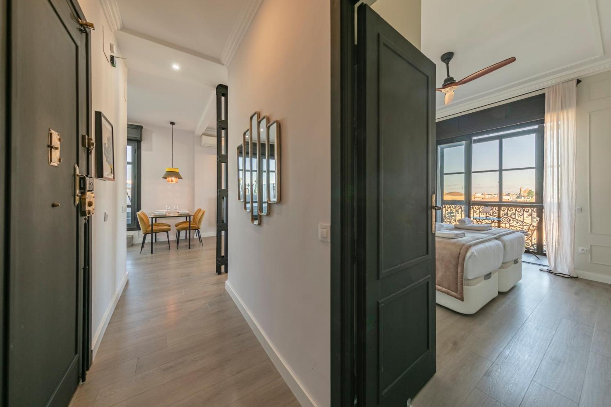 Isg Apartments Modern Atticpool At The Cathedralfree Parking Sevilha Exterior foto